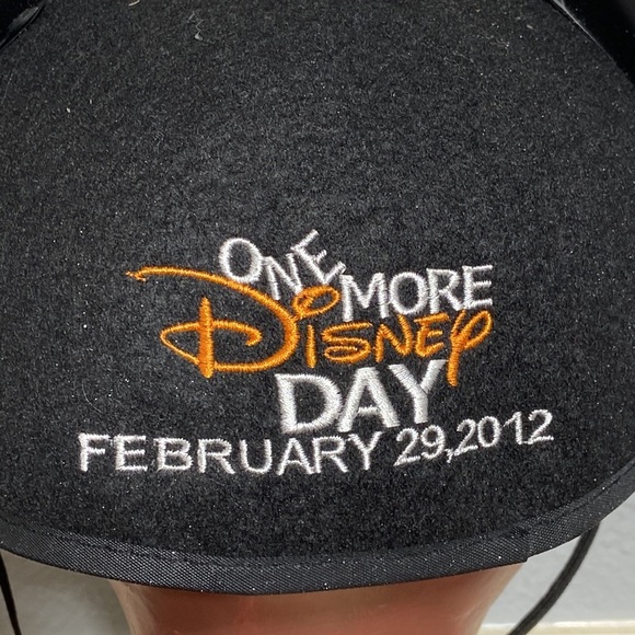 Disneyland One More Day Collectible Mickey Mouse Ears Adult Size - Picture 4 of 13